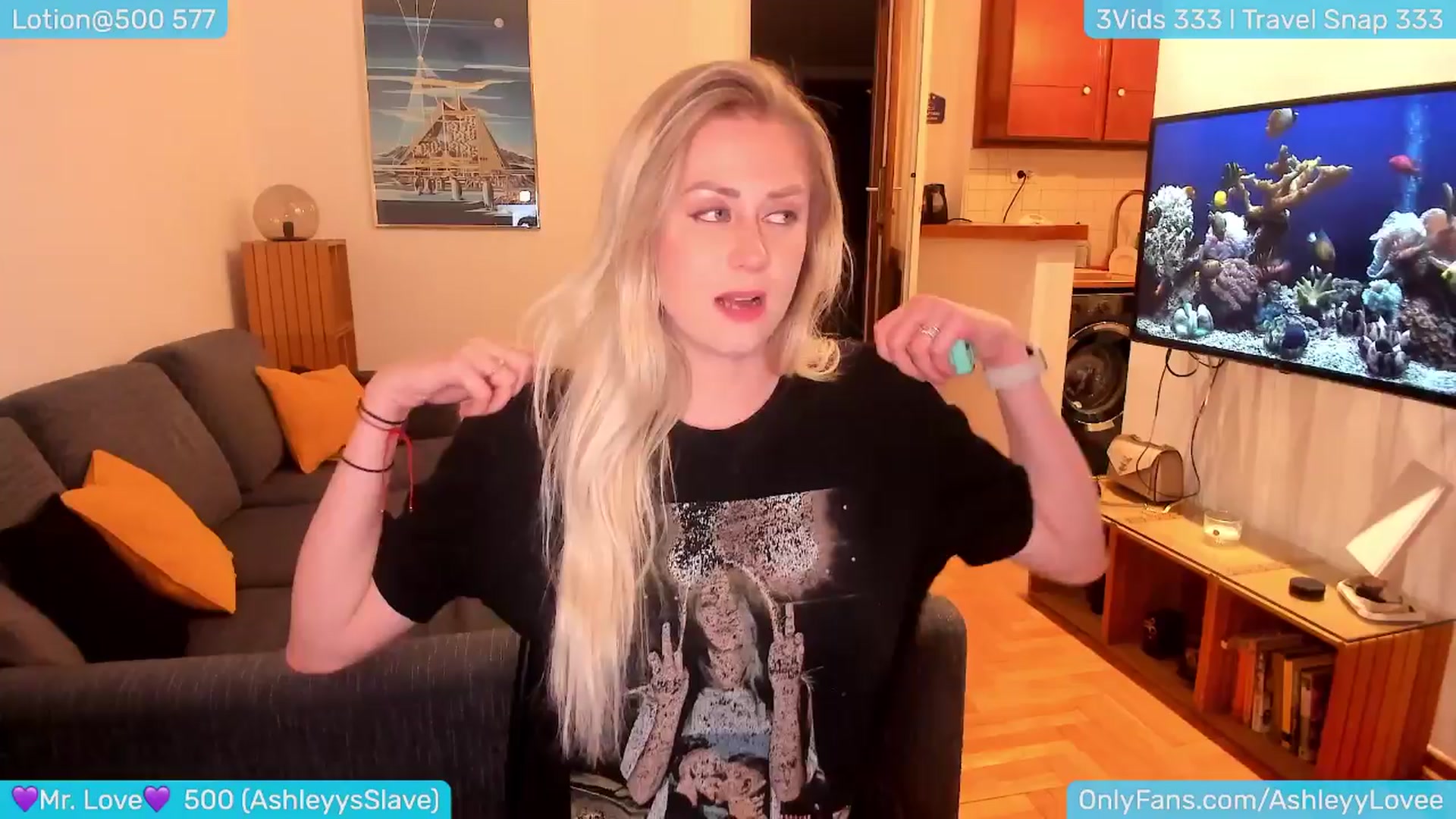 Gallery image thumbnail from AshleyLove's myfreecams stream on, 03/31/2024, 01:13 image 6 of 20