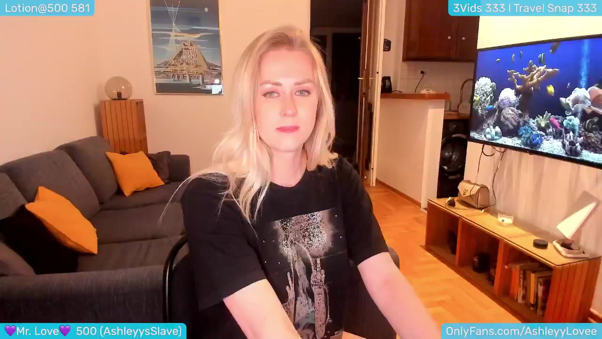 Gallery image thumbnail from AshleyLove's myfreecams stream on, 03/31/2024, 01:13 image 1 of 20