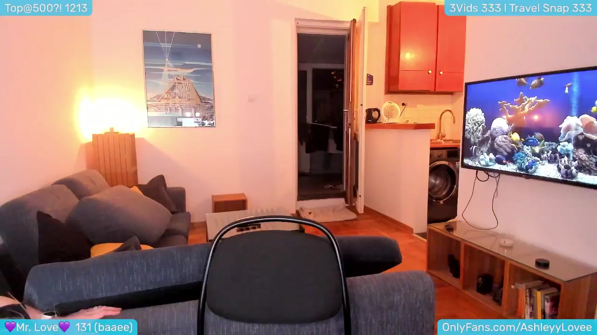 Gallery image thumbnail from AshleyLove's myfreecams stream on, 04/03/2024, 23:36 image 6 of 20