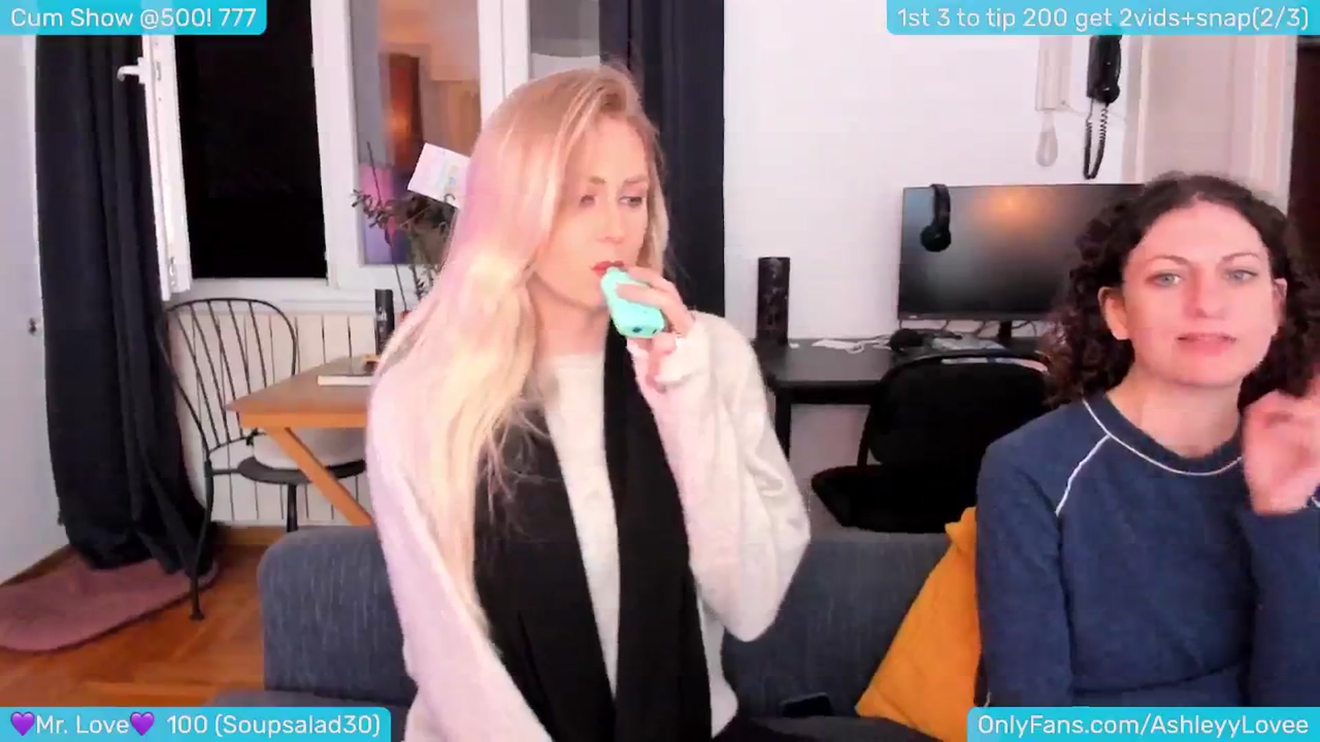 Gallery image thumbnail from AshleyLove's myfreecams stream on, 04/17/2024, 22:22 image 10 of 20