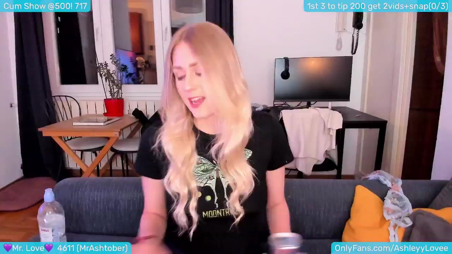Gallery image thumbnail from AshleyLove's myfreecams stream on, 04/23/2024, 18:39 image 20 of 20