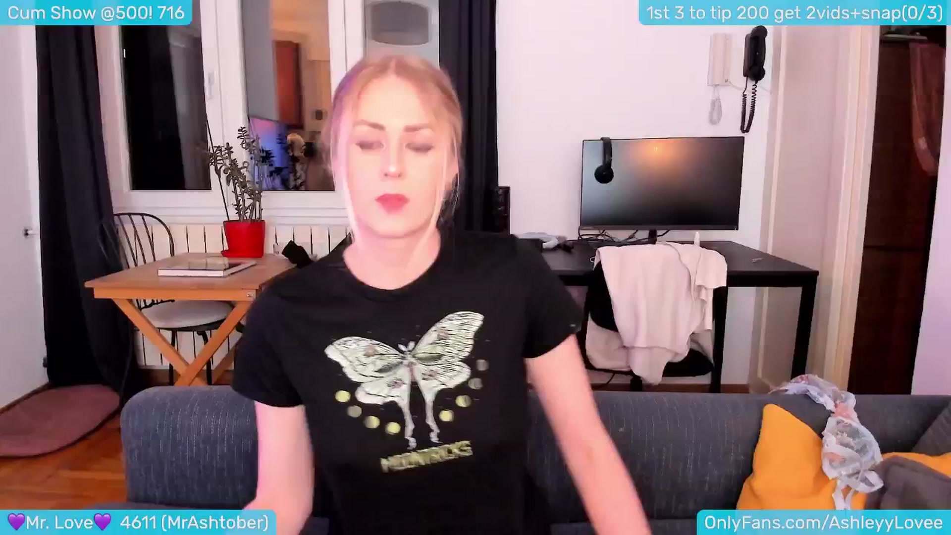 Gallery image thumbnail from AshleyLove's myfreecams stream on, 04/23/2024, 18:39 image 5 of 20