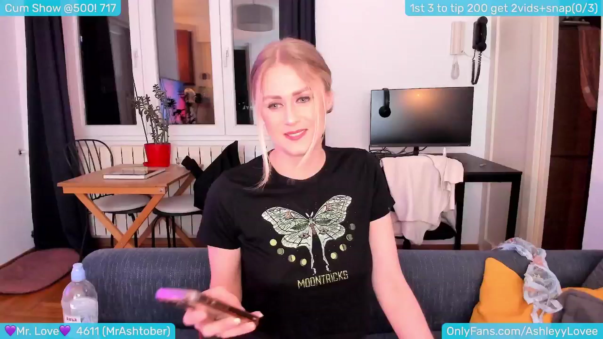 Gallery image thumbnail from AshleyLove's myfreecams stream on, 04/23/2024, 18:39 image 16 of 20