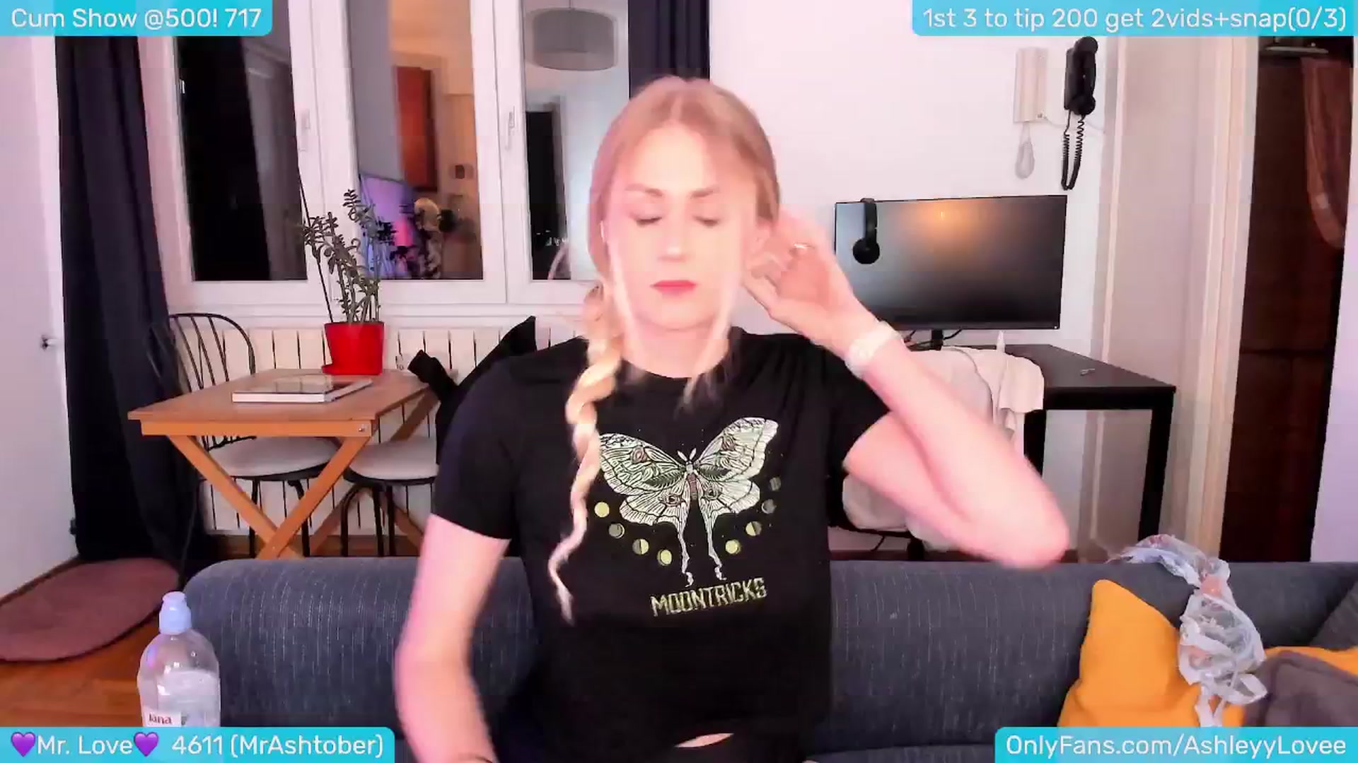 Gallery image thumbnail from AshleyLove's myfreecams stream on, 04/23/2024, 18:39 image 17 of 20