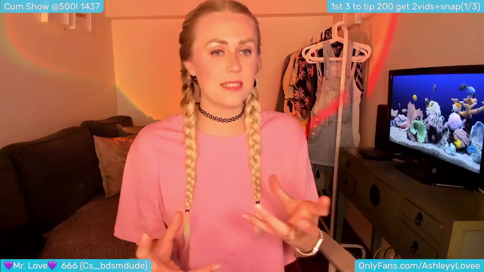 Gallery image thumbnail from AshleyLove's myfreecams stream on, 05/21/2024, 24:05 image 18 of 20