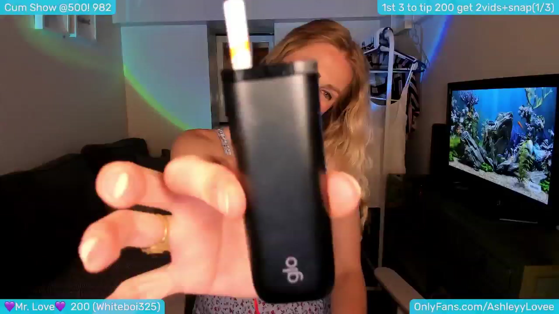 Gallery image thumbnail from AshleyLove's myfreecams stream on, 05/22/2024, 23:53 image 15 of 20
