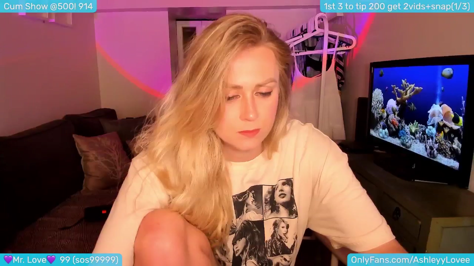Gallery image thumbnail from AshleyLove's myfreecams stream on, 05/26/2024, 23:43 image 13 of 20