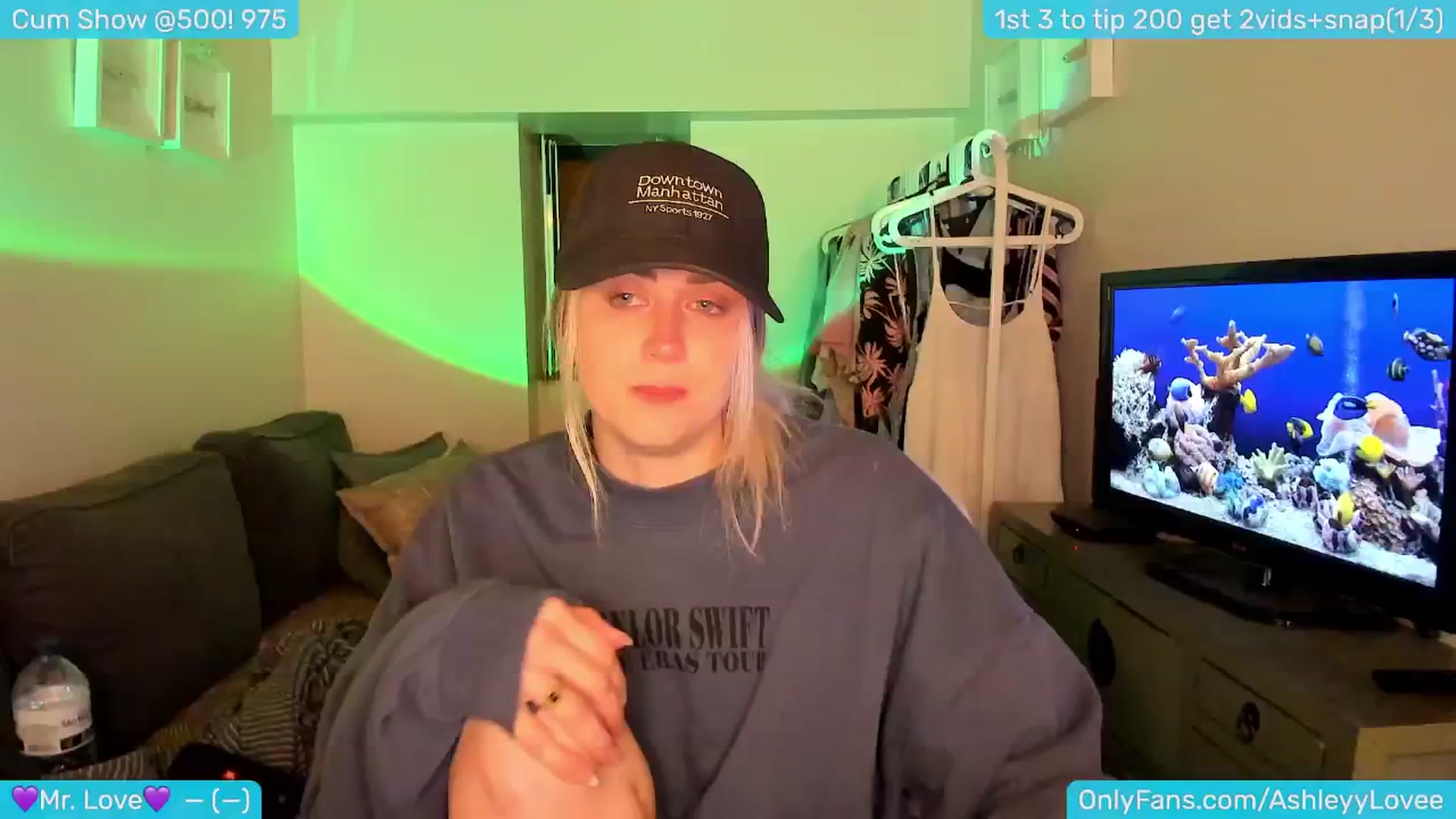 Gallery image thumbnail from AshleyLove's myfreecams stream on, 05/28/2024, 22:59 image 2 of 20
