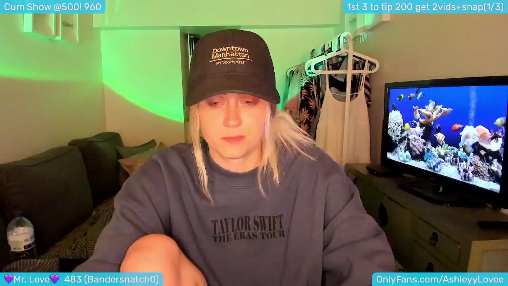 Gallery image thumbnail from AshleyLove's myfreecams stream on, 05/28/2024, 22:59 image 17 of 20