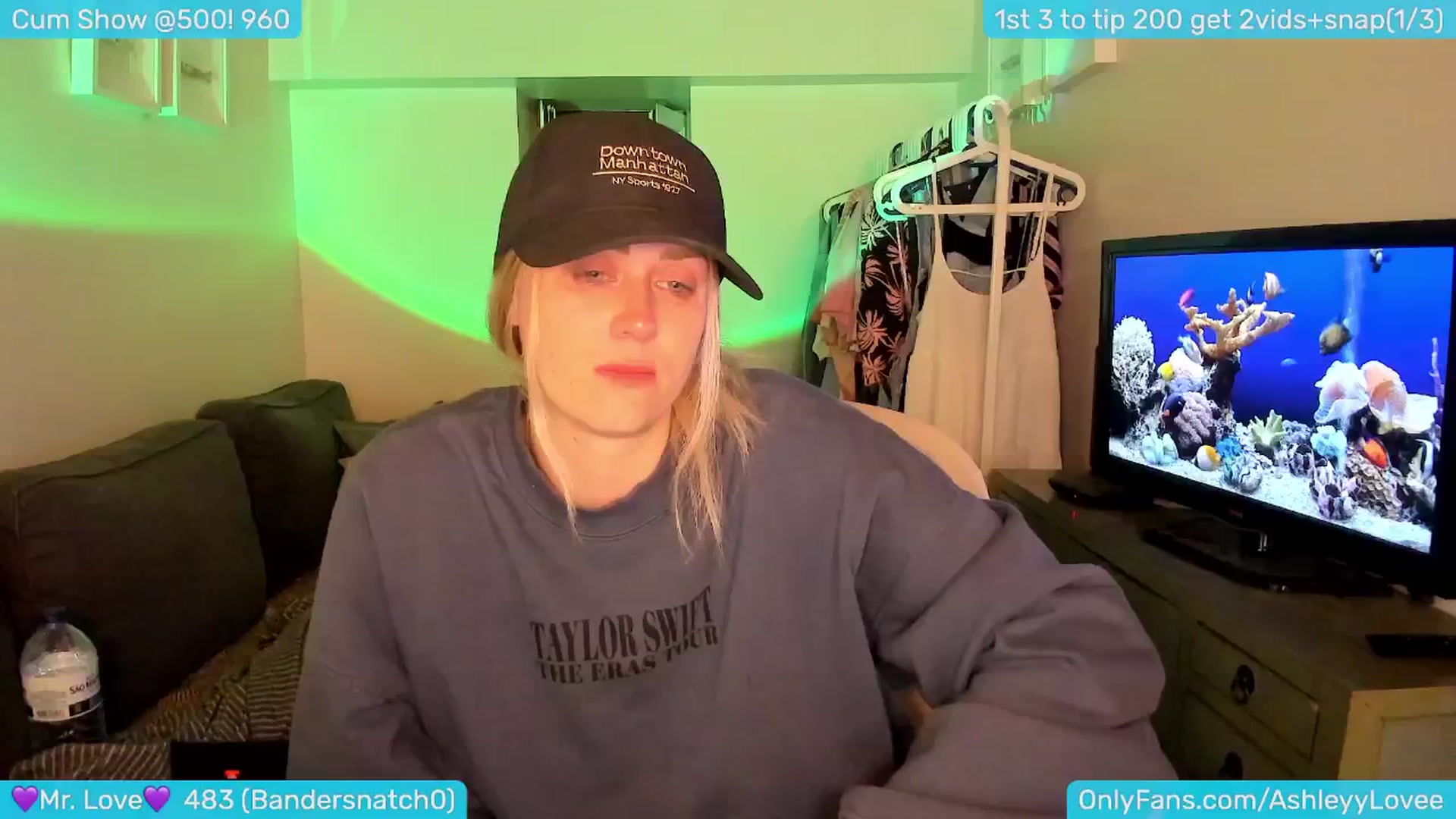 Gallery image thumbnail from AshleyLove's myfreecams stream on, 05/28/2024, 22:59 image 9 of 20