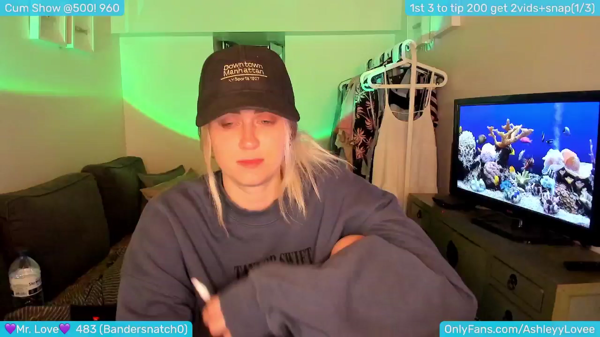 Gallery image thumbnail from AshleyLove's myfreecams stream on, 05/28/2024, 22:59 image 14 of 20