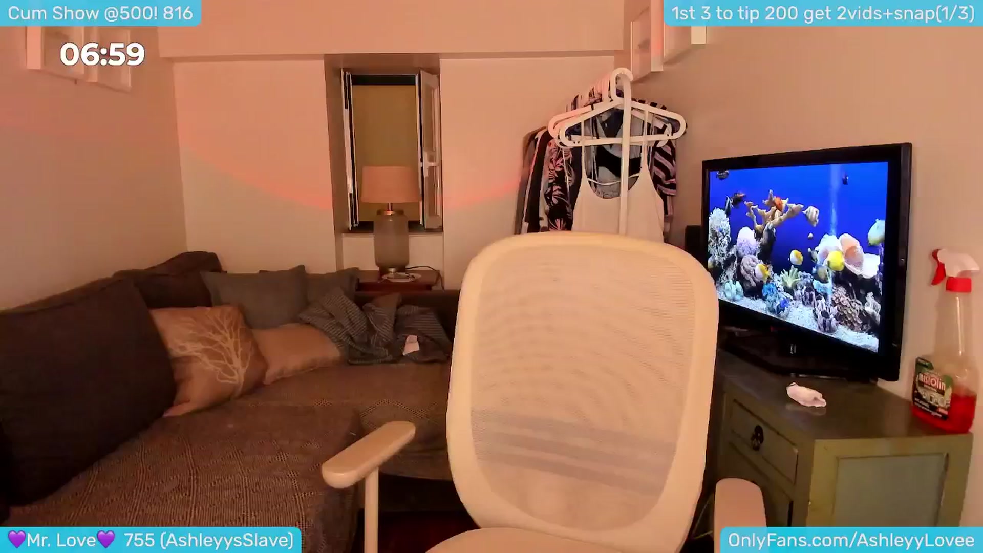Gallery image thumbnail from AshleyLove's myfreecams stream on, 06/02/2024, 24:04 image 15 of 20