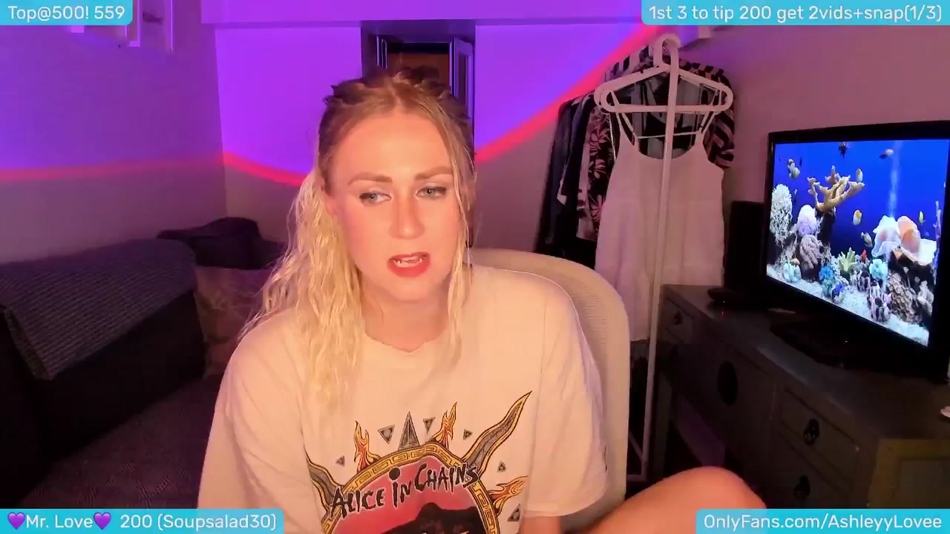 Gallery image thumbnail from AshleyLove's myfreecams stream on, 06/03/2024, 23:48 image 20 of 20
