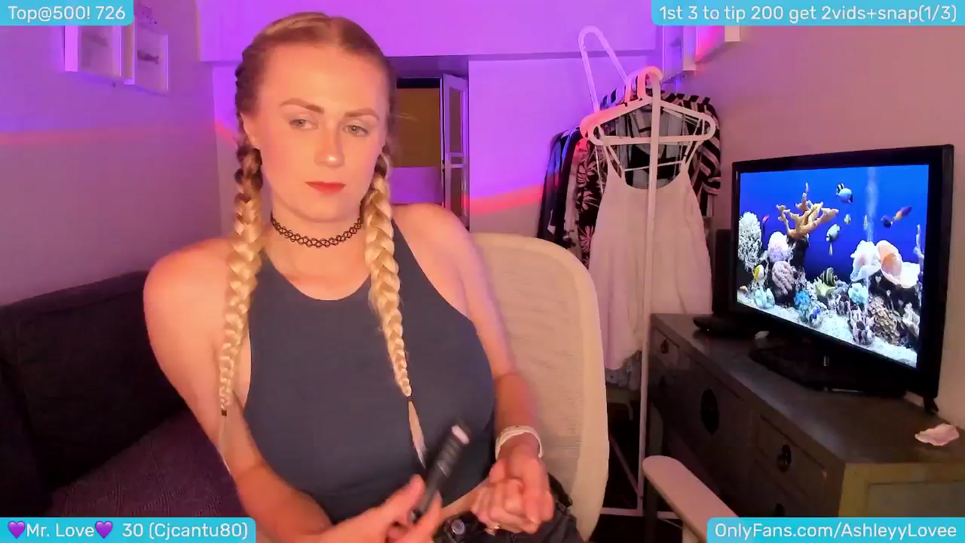 Gallery image thumbnail from AshleyLove's myfreecams stream on, 06/04/2024, 22:36 image 10 of 20