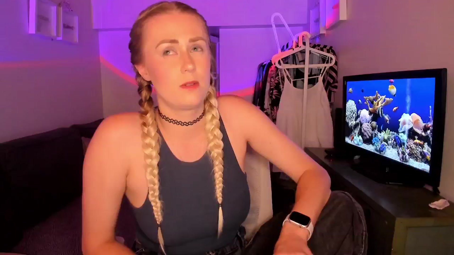 Gallery image thumbnail from AshleyLove's myfreecams stream on, 06/05/2024, 24:02 image 3 of 20