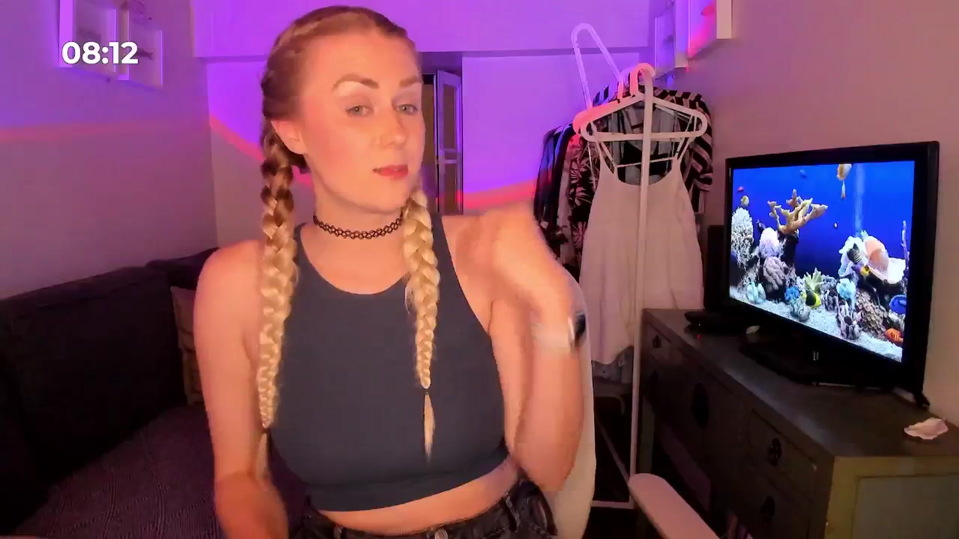 Gallery image thumbnail from AshleyLove's myfreecams stream on, 06/05/2024, 24:02 image 17 of 20