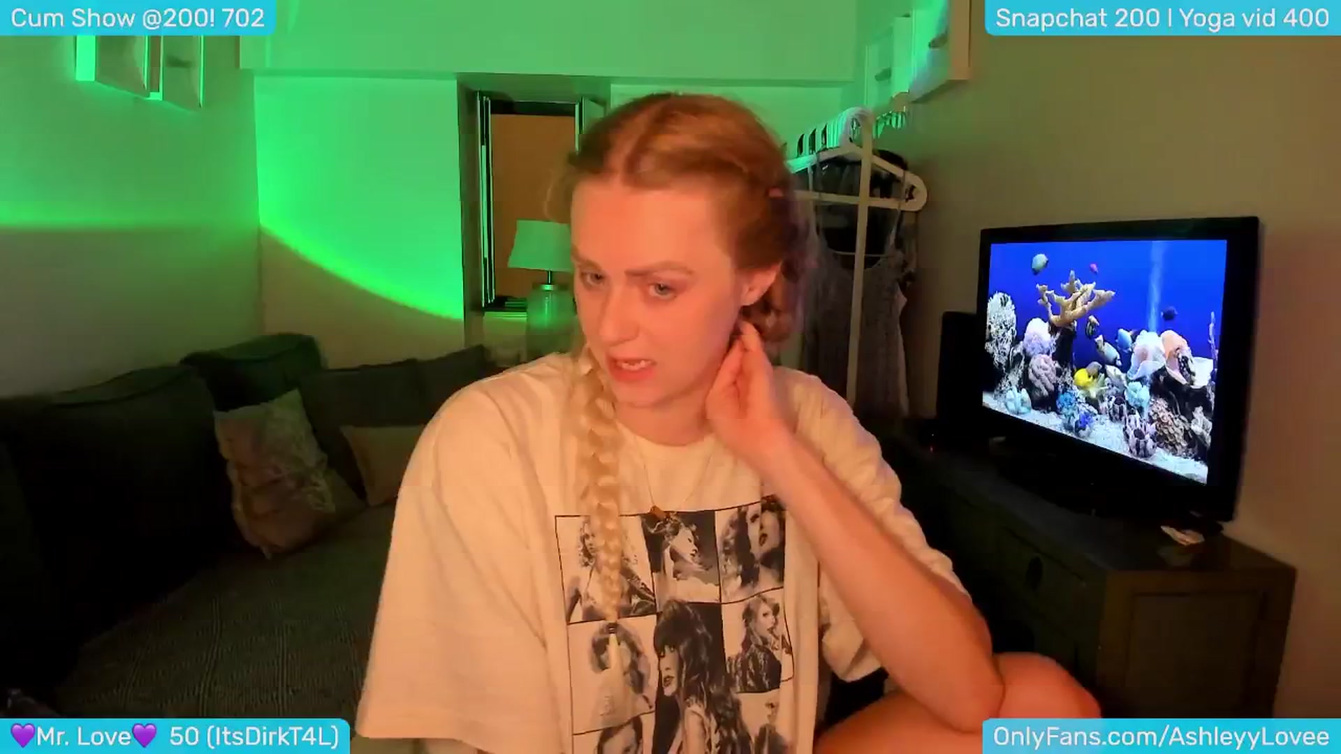 Gallery image thumbnail from AshleyLove's myfreecams stream on, 06/09/2024, 23:09 image 7 of 20