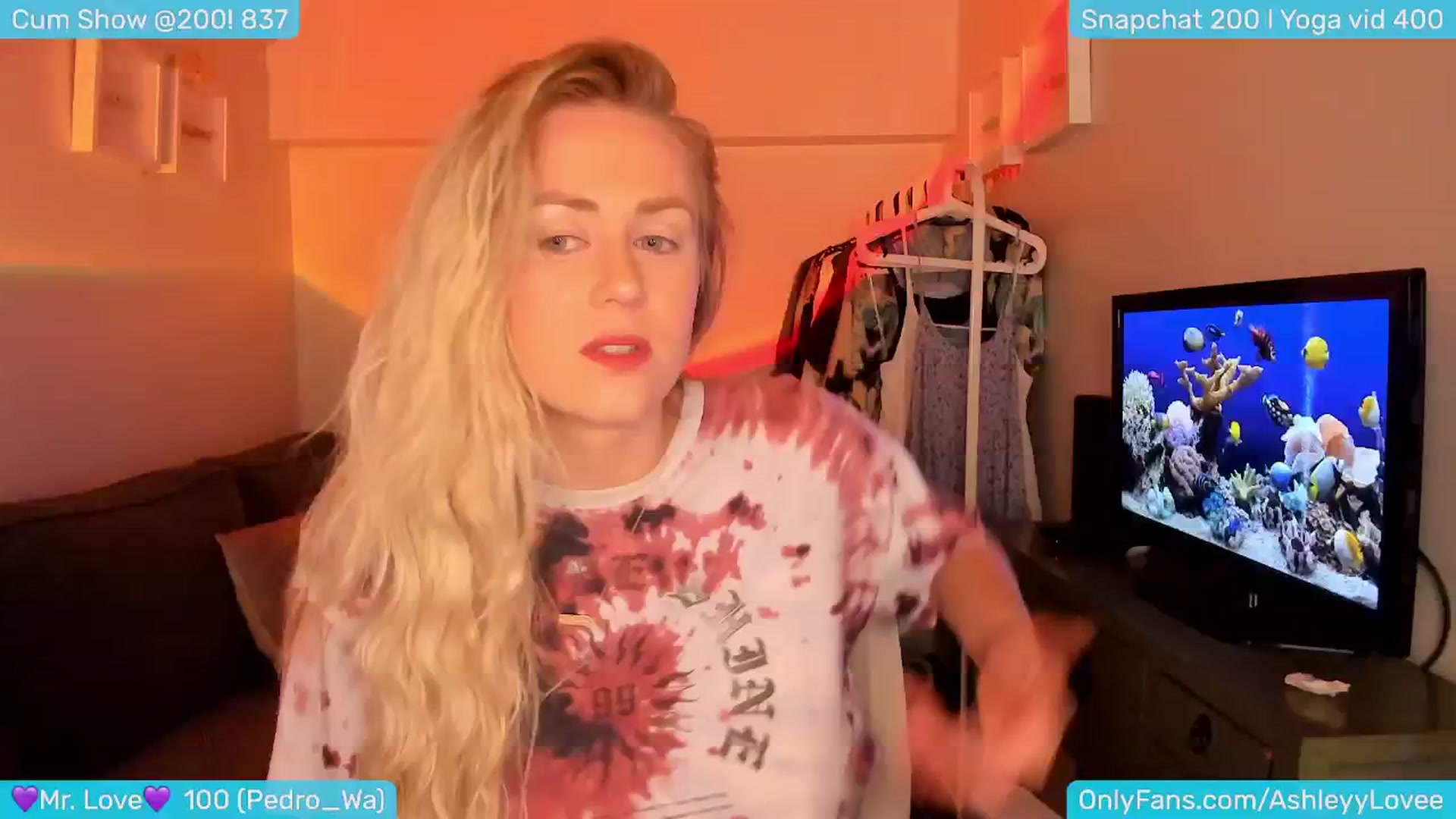 Gallery image thumbnail from AshleyLove's myfreecams stream on, 06/12/2024, 24:09 image 7 of 20