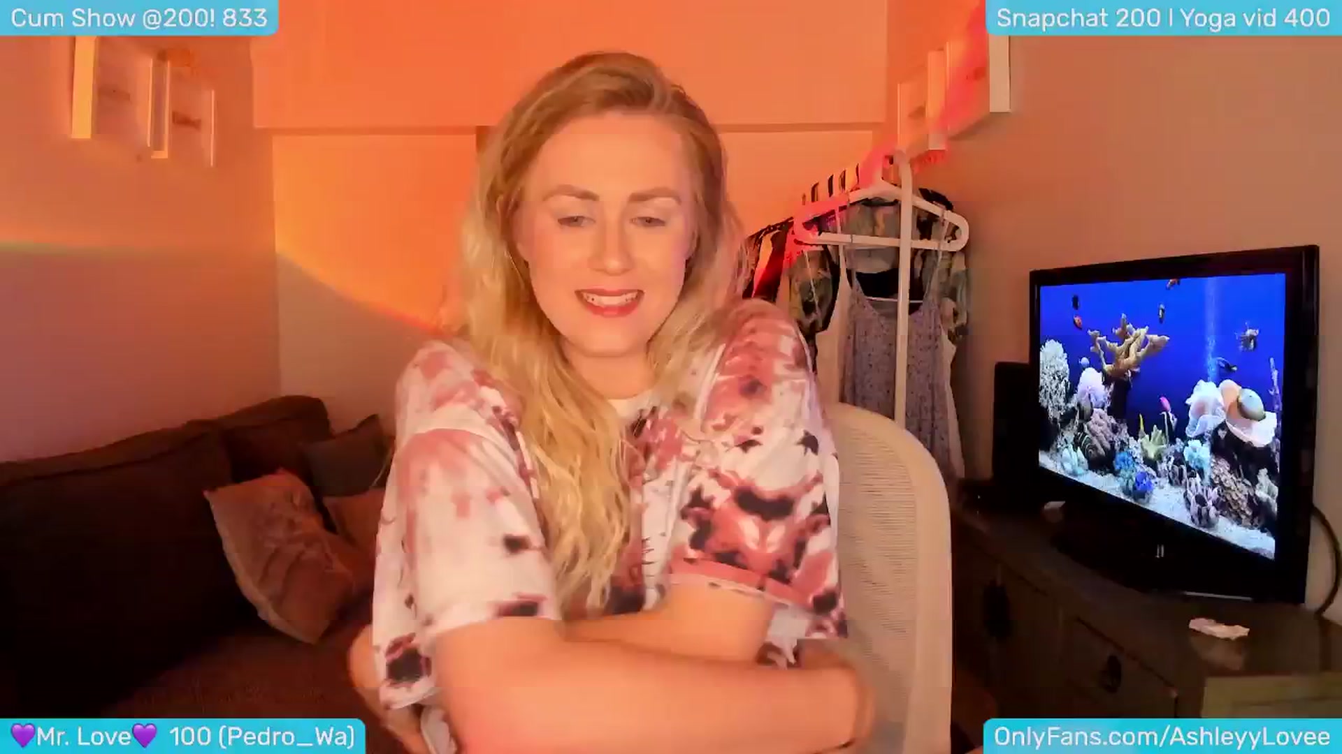 Gallery image thumbnail from AshleyLove's myfreecams stream on, 06/12/2024, 24:09 image 8 of 20