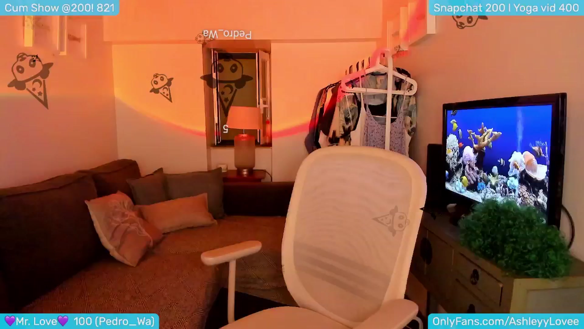 Gallery image thumbnail from AshleyLove's myfreecams stream on, 06/12/2024, 24:09 image 15 of 20
