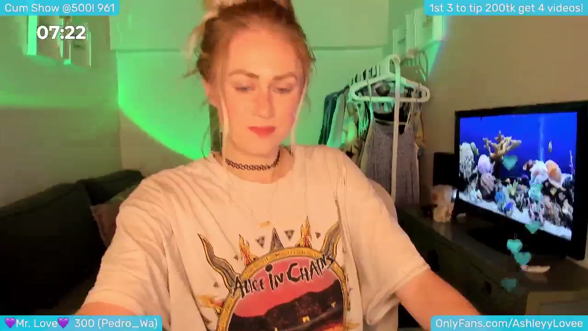 Gallery image thumbnail from AshleyLove's myfreecams stream on, 06/20/2024, 23:06 image 16 of 20