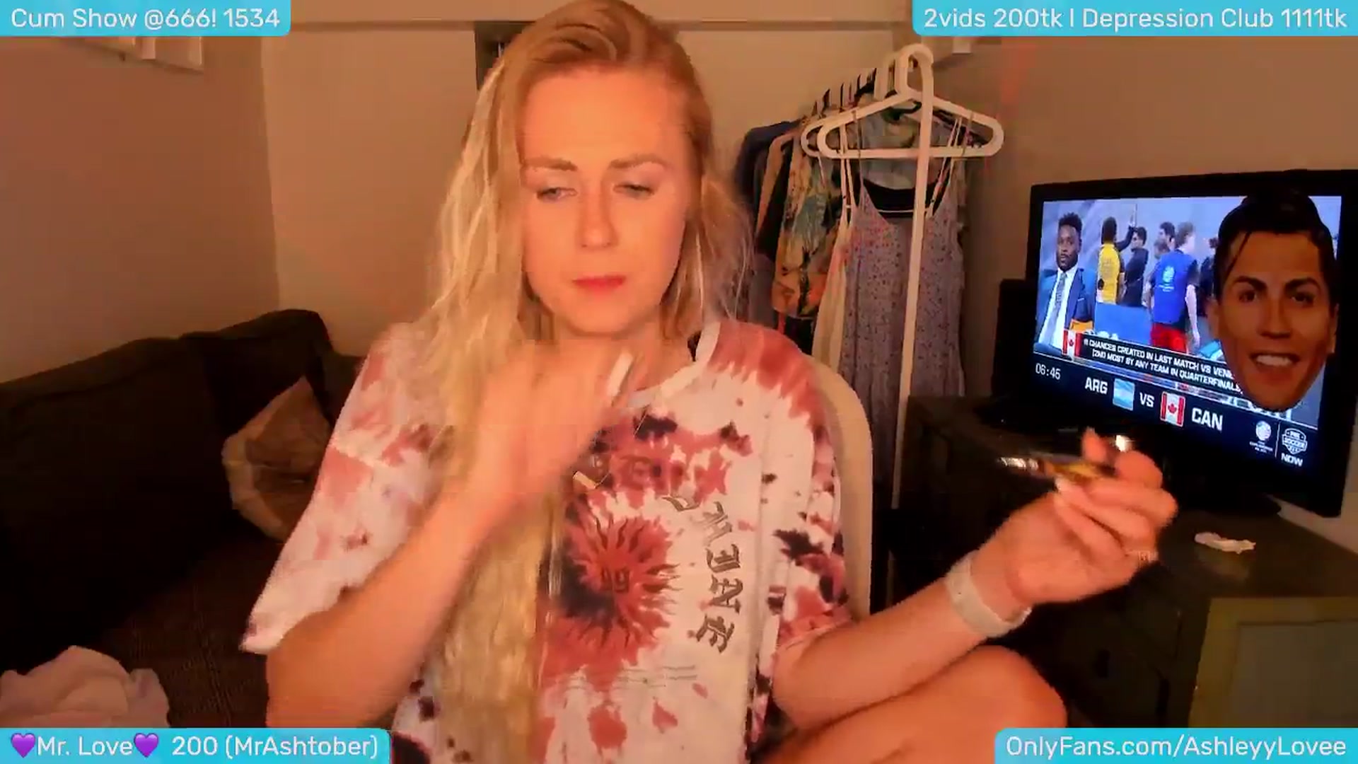 Gallery image thumbnail from AshleyLove's myfreecams stream on, 07/10/2024, 24:18 image 17 of 20