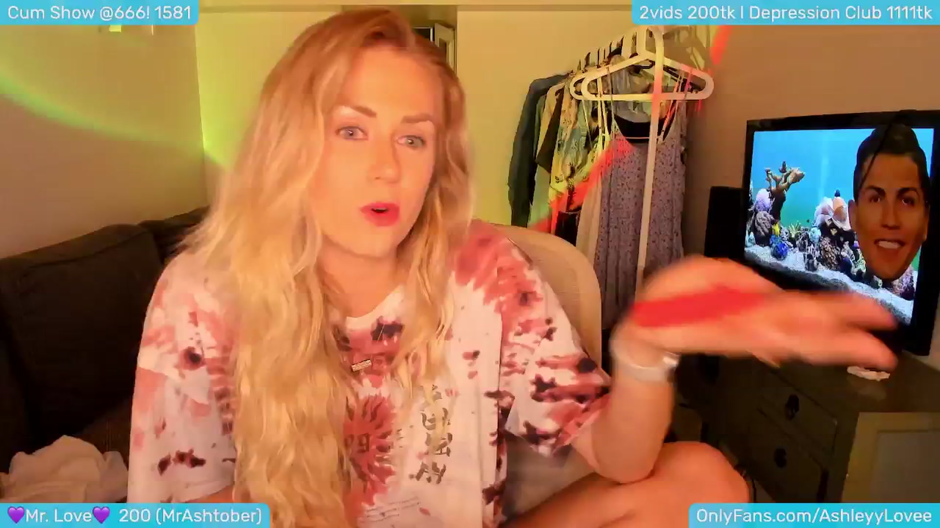 Gallery image thumbnail from AshleyLove's myfreecams stream on, 07/10/2024, 24:18 image 5 of 20