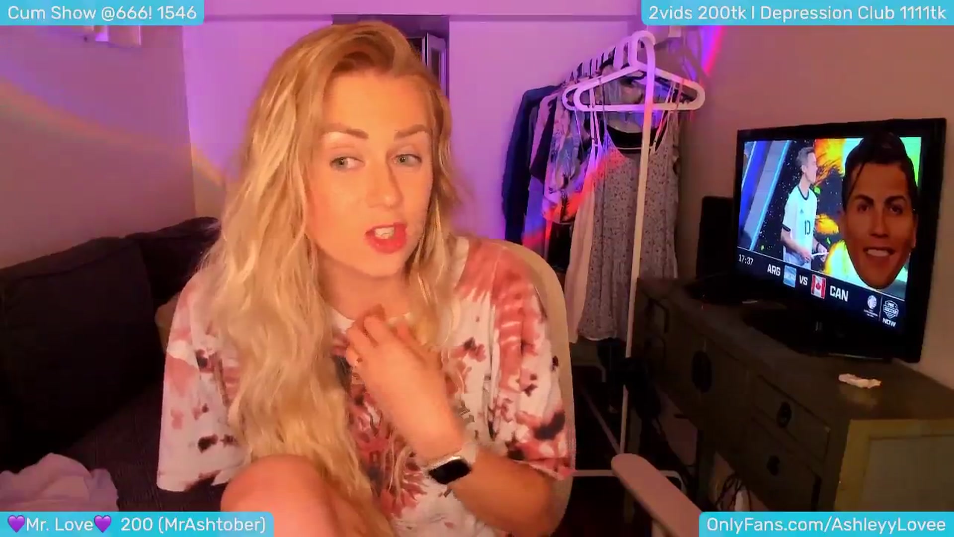 Gallery image thumbnail from AshleyLove's myfreecams stream on, 07/10/2024, 24:18 image 15 of 20