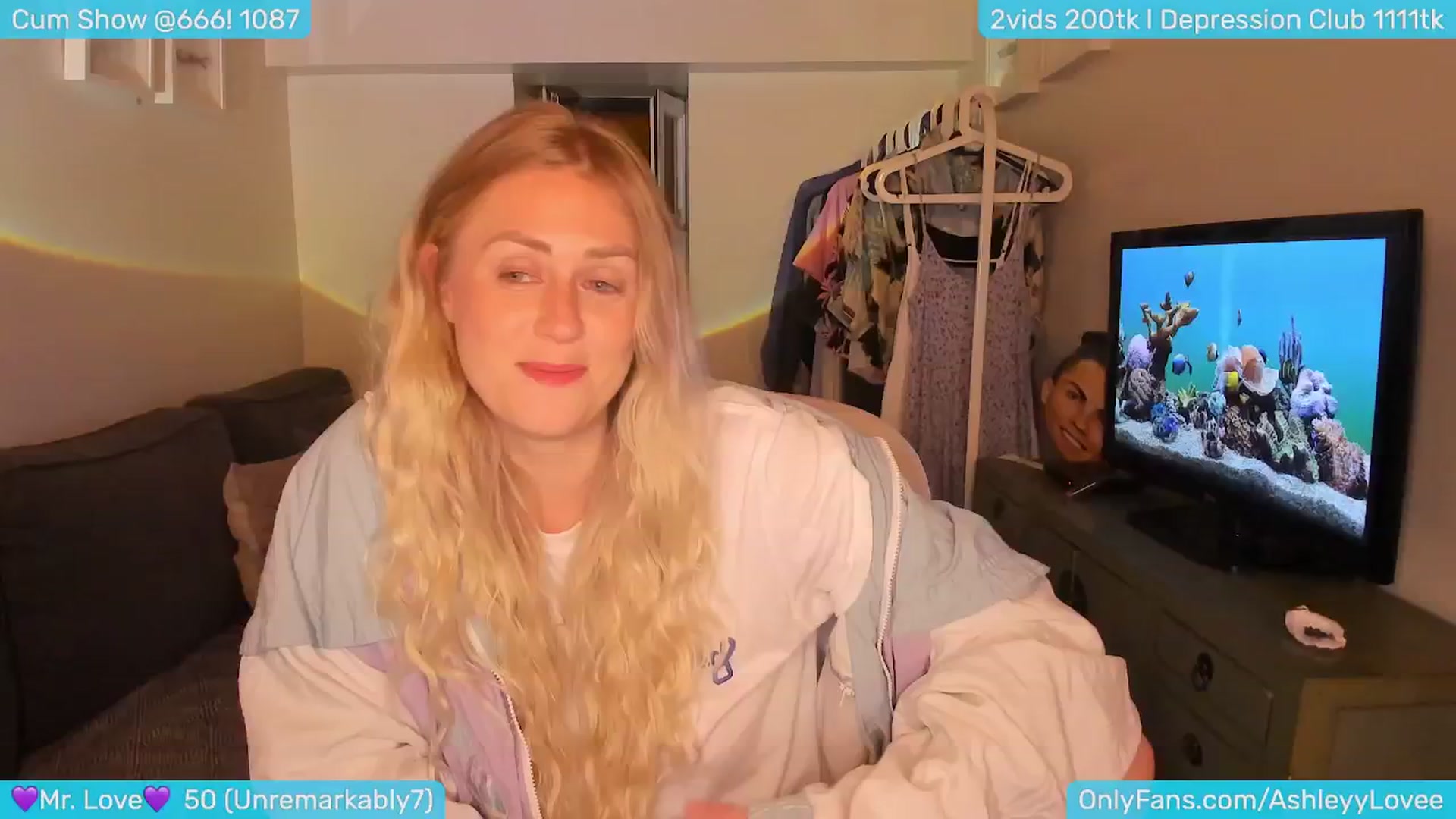 Gallery image thumbnail from AshleyLove's myfreecams stream on, 07/13/2024, 23:10 image 20 of 20
