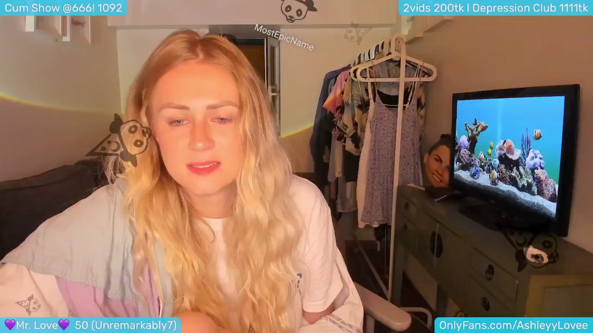 Gallery image thumbnail from AshleyLove's myfreecams stream on, 07/13/2024, 23:10 image 10 of 20