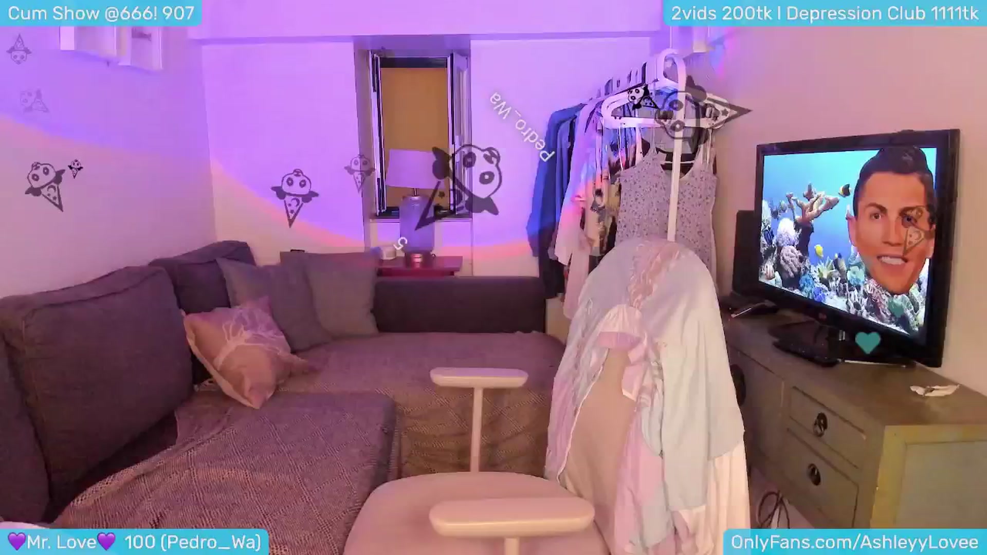 Gallery image thumbnail from AshleyLove's myfreecams stream on, 07/18/2024, 01:29 image 7 of 20