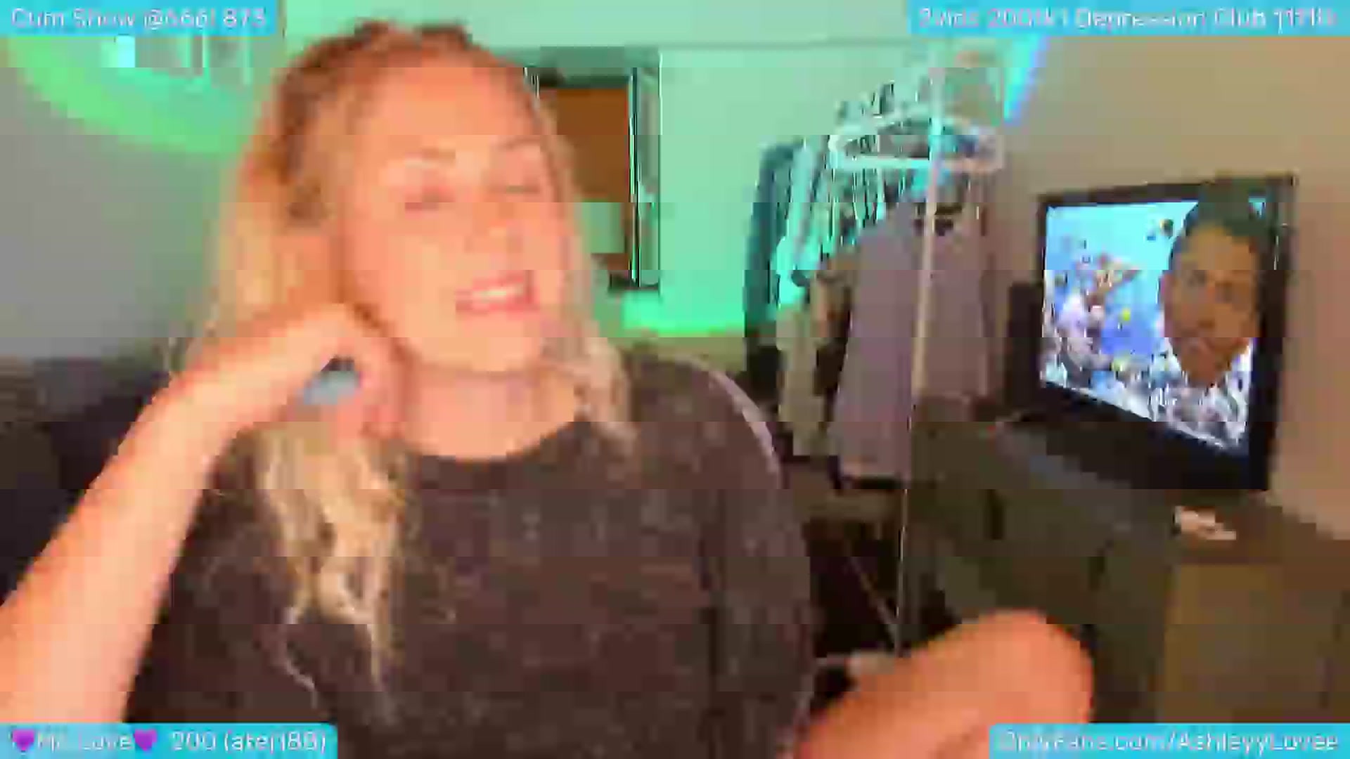 Gallery image thumbnail from AshleyLove's myfreecams stream on, 07/19/2024, 24:51 image 8 of 20