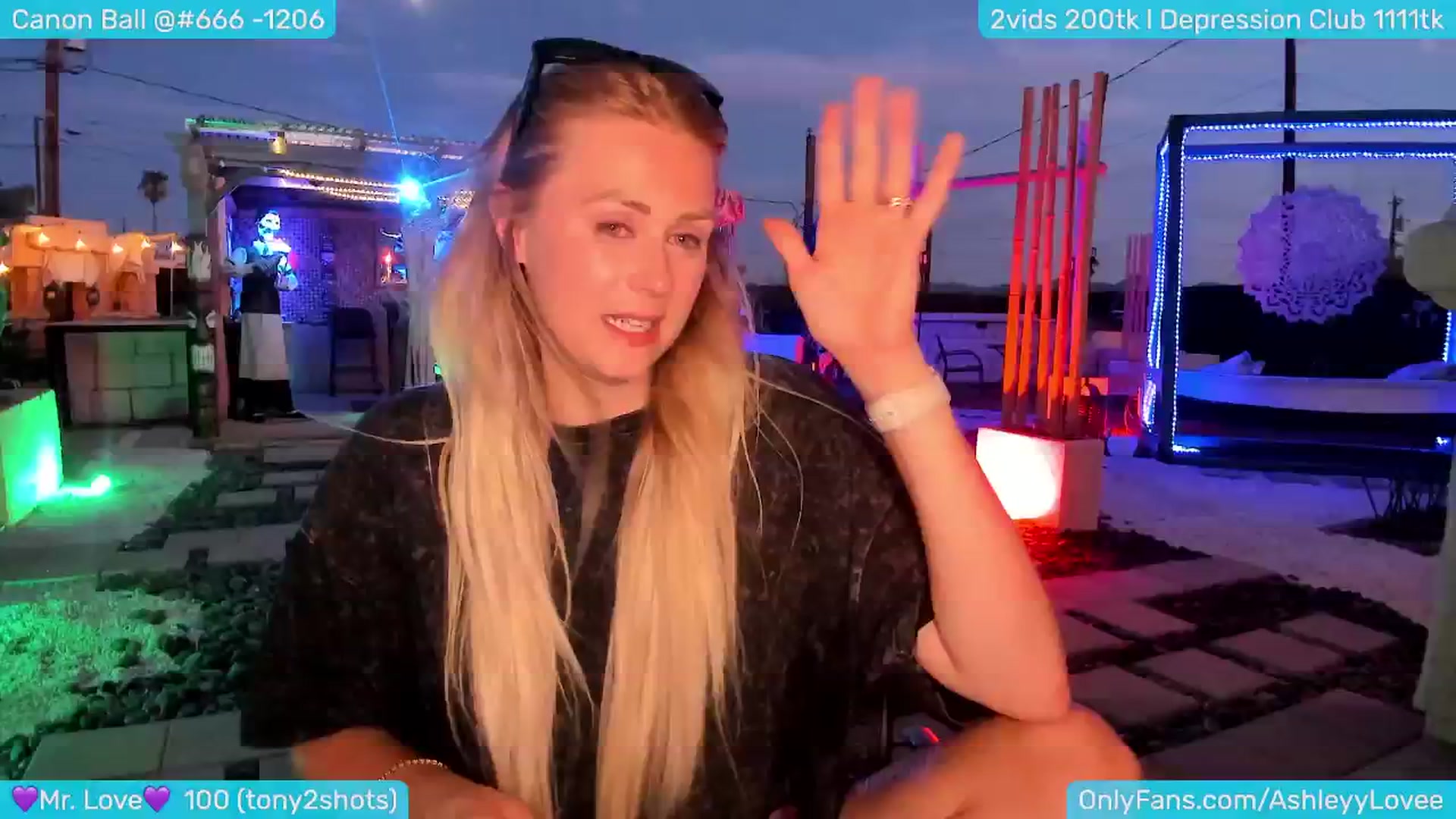 Gallery image thumbnail from AshleyLove's myfreecams stream on, 08/17/2024, 03:45 image 7 of 20