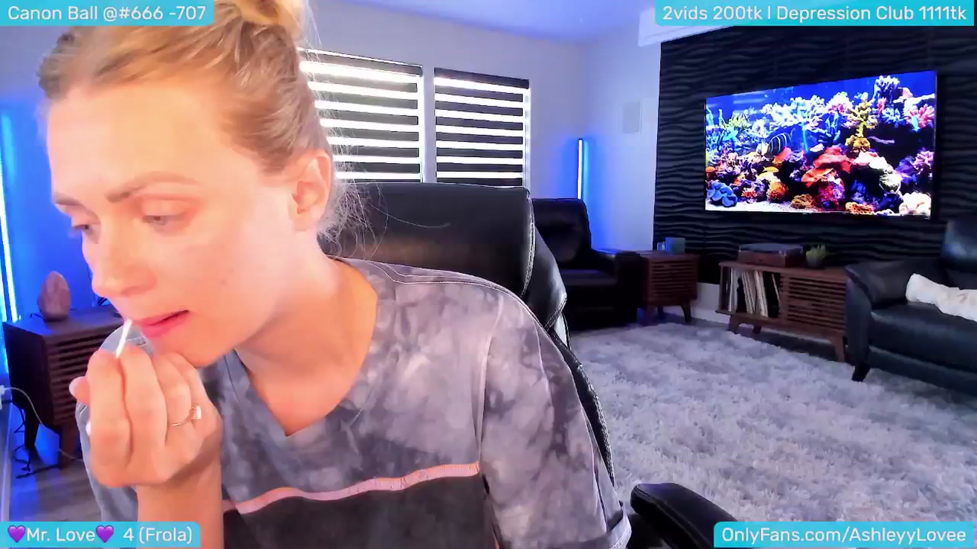 Gallery image thumbnail from AshleyLove's myfreecams stream on, 08/23/2024, 01:35 image 1 of 20