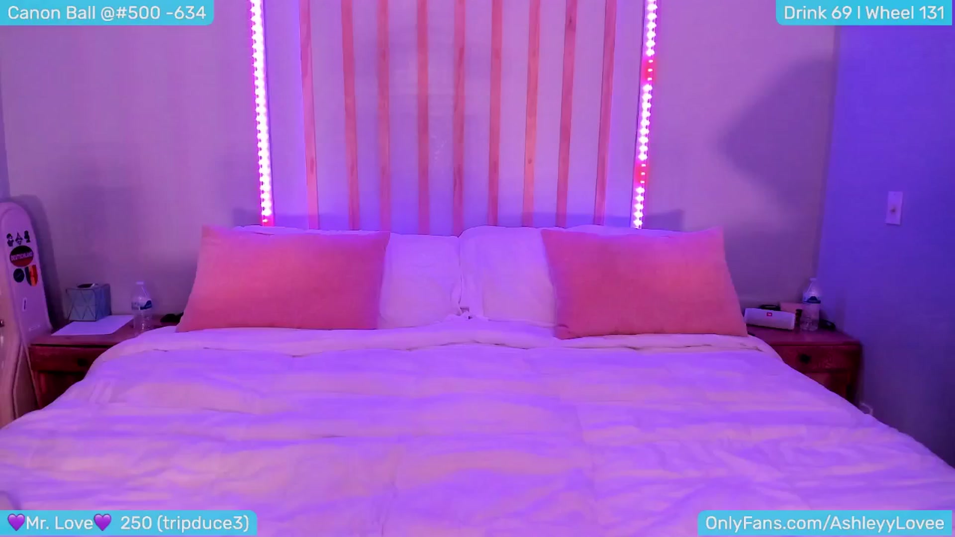 Gallery image thumbnail from AshleyLove's myfreecams stream on, 08/28/2024, 04:24 image 16 of 20