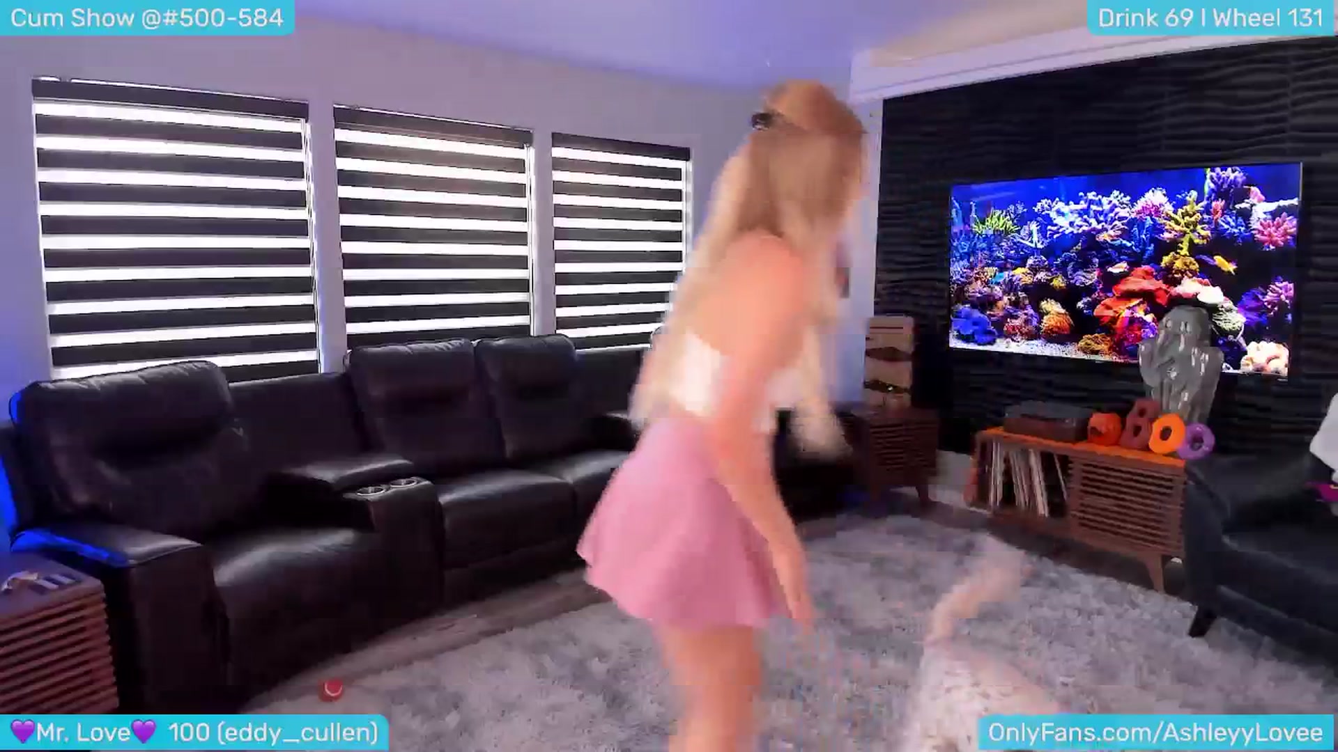 Gallery image thumbnail from AshleyLove's myfreecams stream on, 09/01/2024, 02:46 image 5 of 20