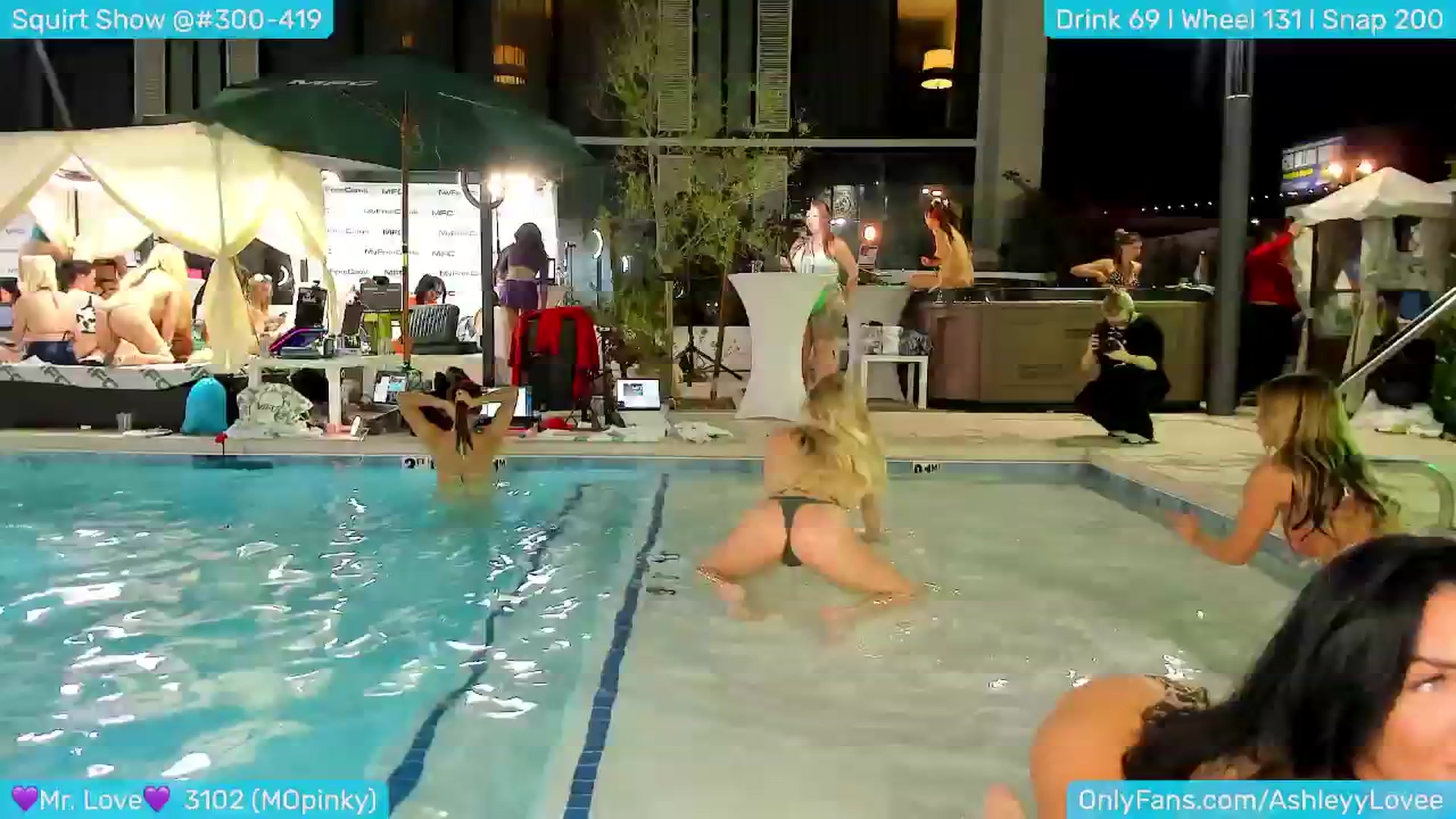 Gallery image thumbnail from AshleyLove's myfreecams stream on, 09/26/2024, 04:43 image 4 of 20