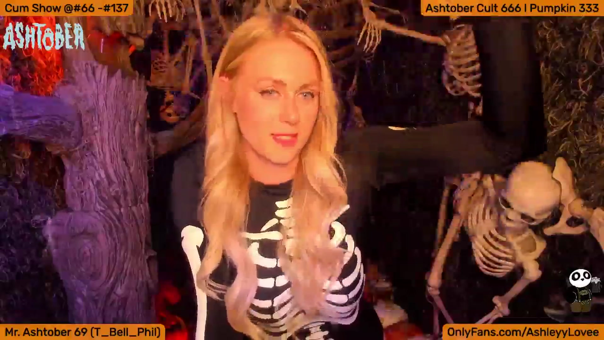 Gallery image thumbnail from AshleyLove's myfreecams stream on, 10/03/2024, 02:12 image 13 of 20