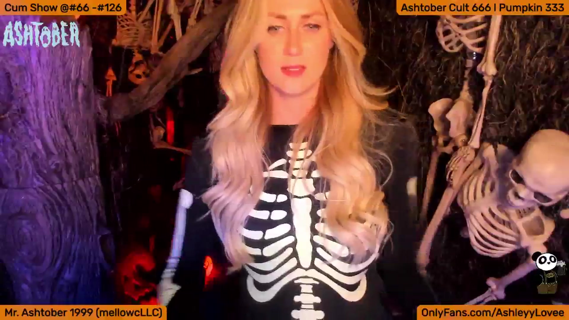 Gallery image thumbnail from AshleyLove's myfreecams stream on, 10/03/2024, 05:11 image 8 of 20