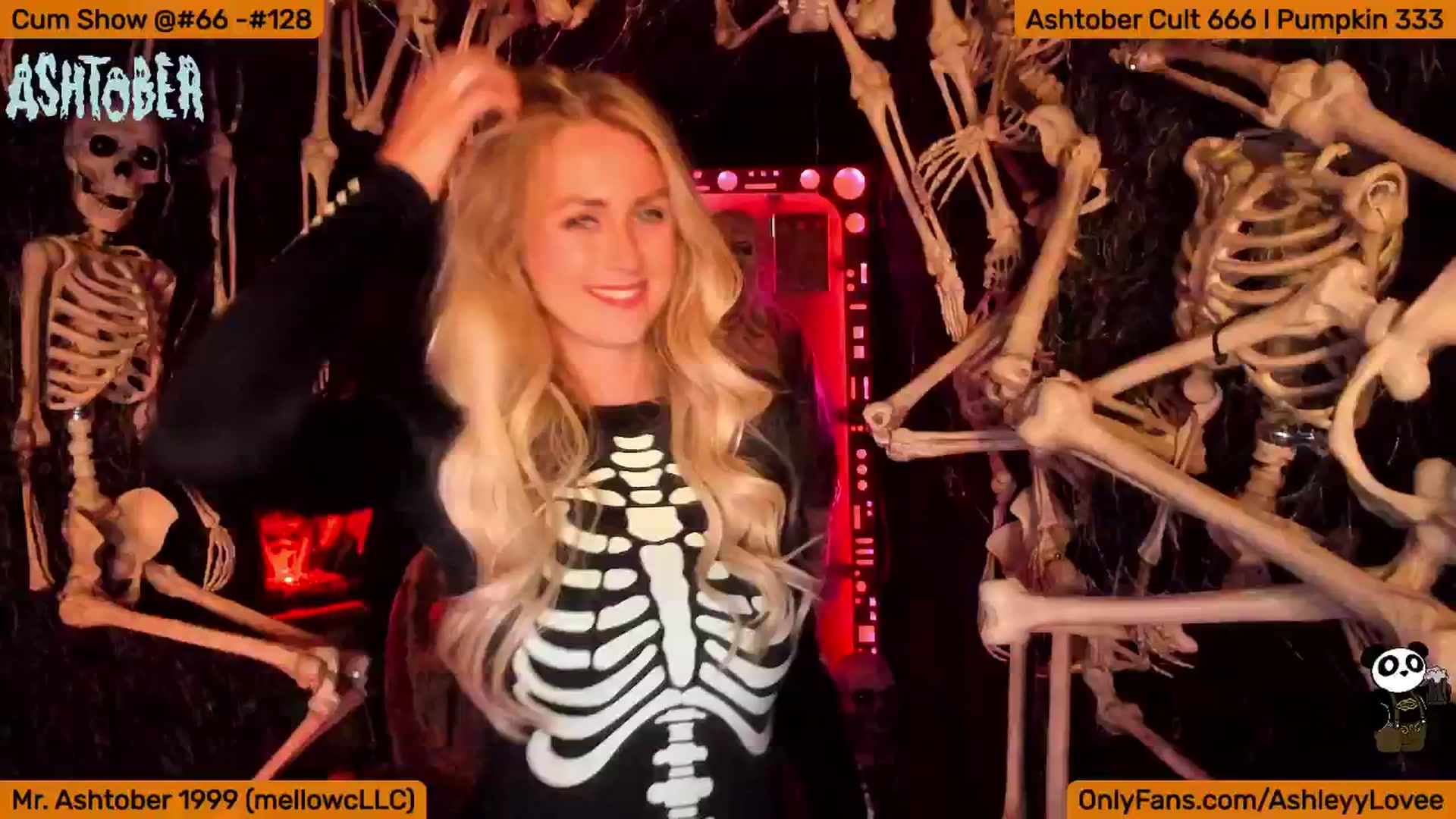 Gallery image thumbnail from AshleyLove's myfreecams stream on, 10/03/2024, 05:11 image 5 of 20