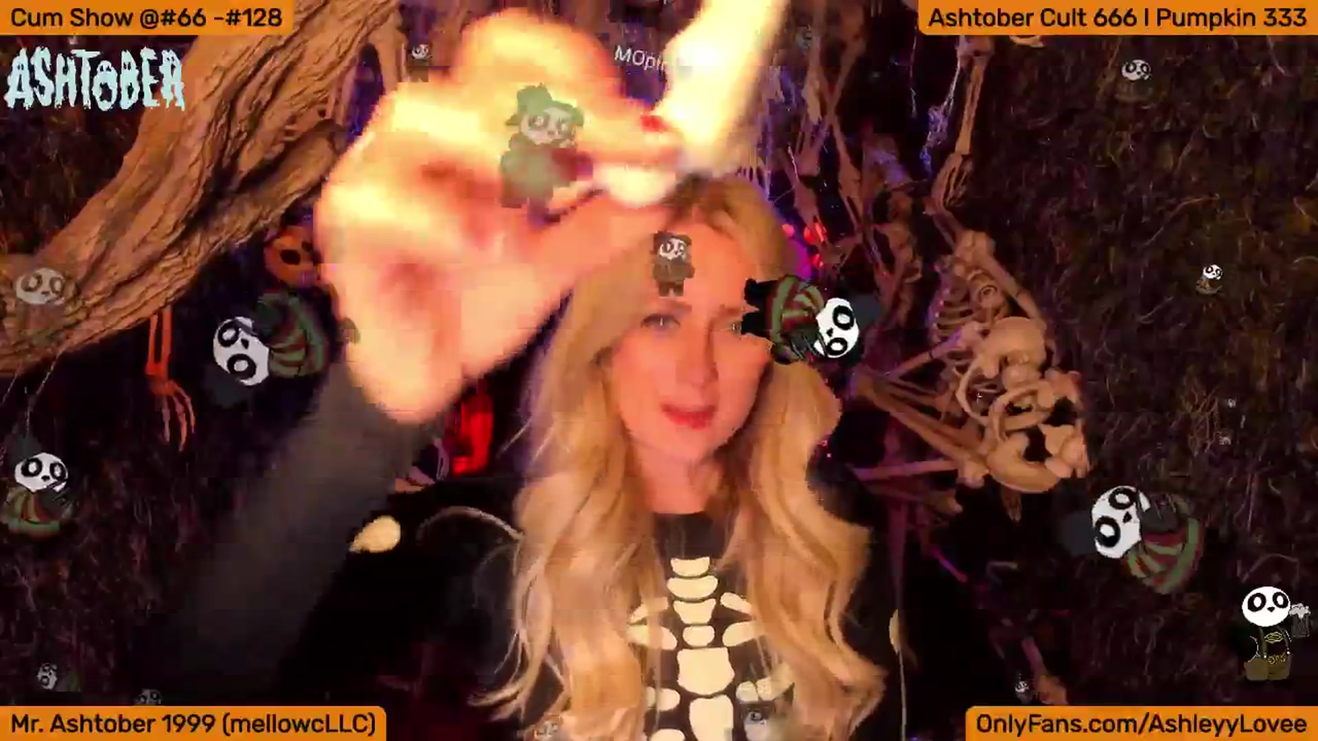 Gallery image thumbnail from AshleyLove's myfreecams stream on, 10/03/2024, 05:11 image 6 of 20