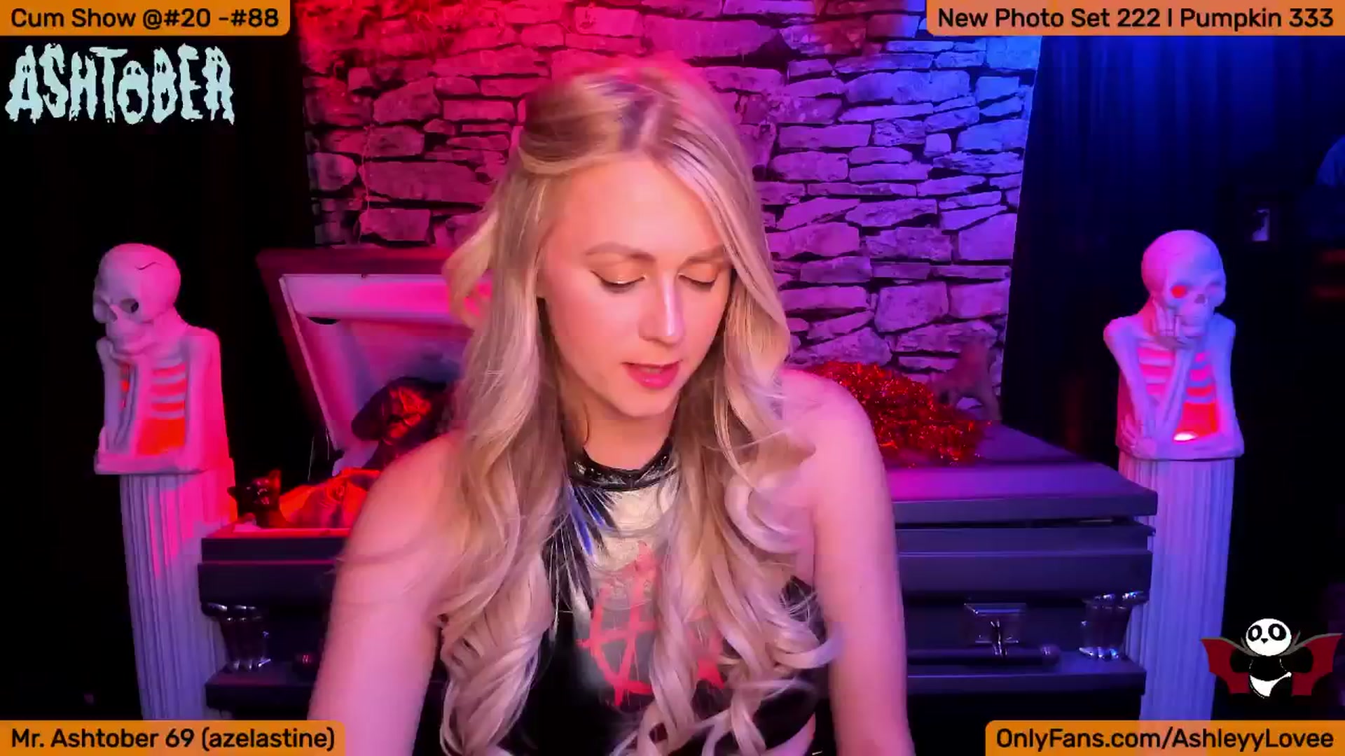 Gallery image thumbnail from AshleyLove's myfreecams stream on, 10/06/2024, 04:57 image 10 of 20