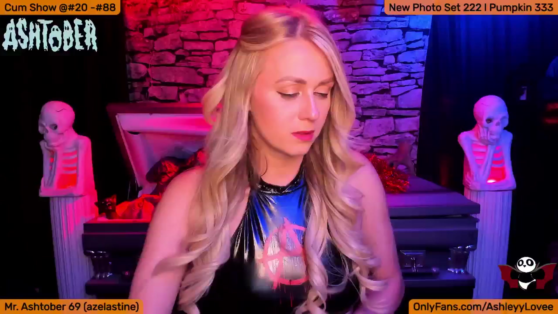 Gallery image thumbnail from AshleyLove's myfreecams stream on, 10/06/2024, 04:57 image 11 of 20