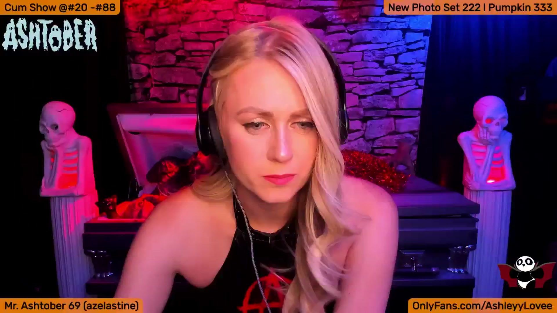Gallery image thumbnail from AshleyLove's myfreecams stream on, 10/06/2024, 04:57 image 14 of 20