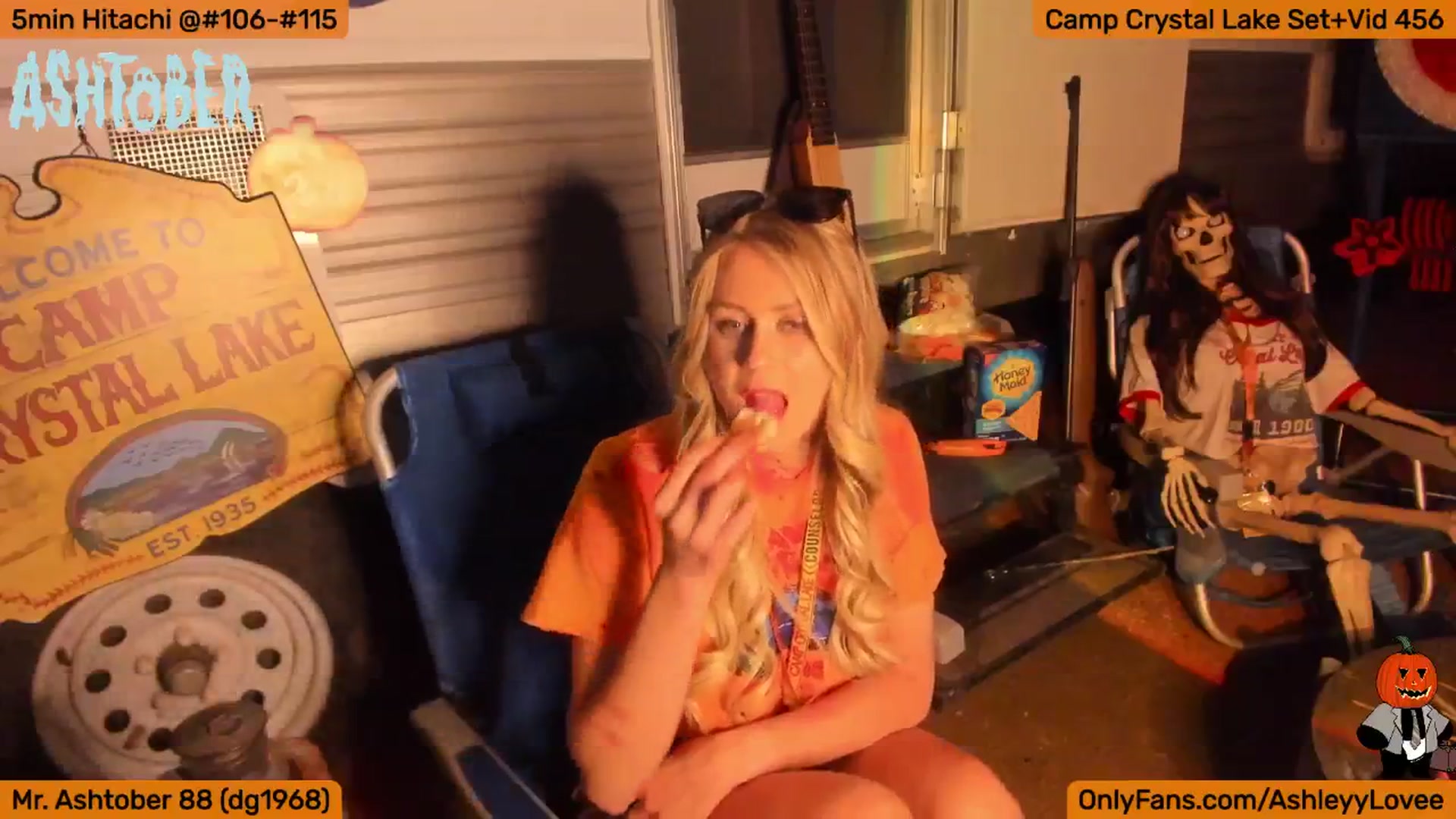 Gallery image thumbnail from AshleyLove's myfreecams stream on, 10/15/2024, 02:47 image 9 of 20