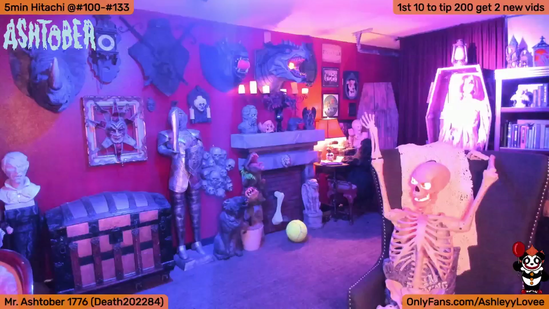 Gallery image thumbnail from AshleyLove's myfreecams stream on, 10/19/2024, 06:28 image 1 of 20