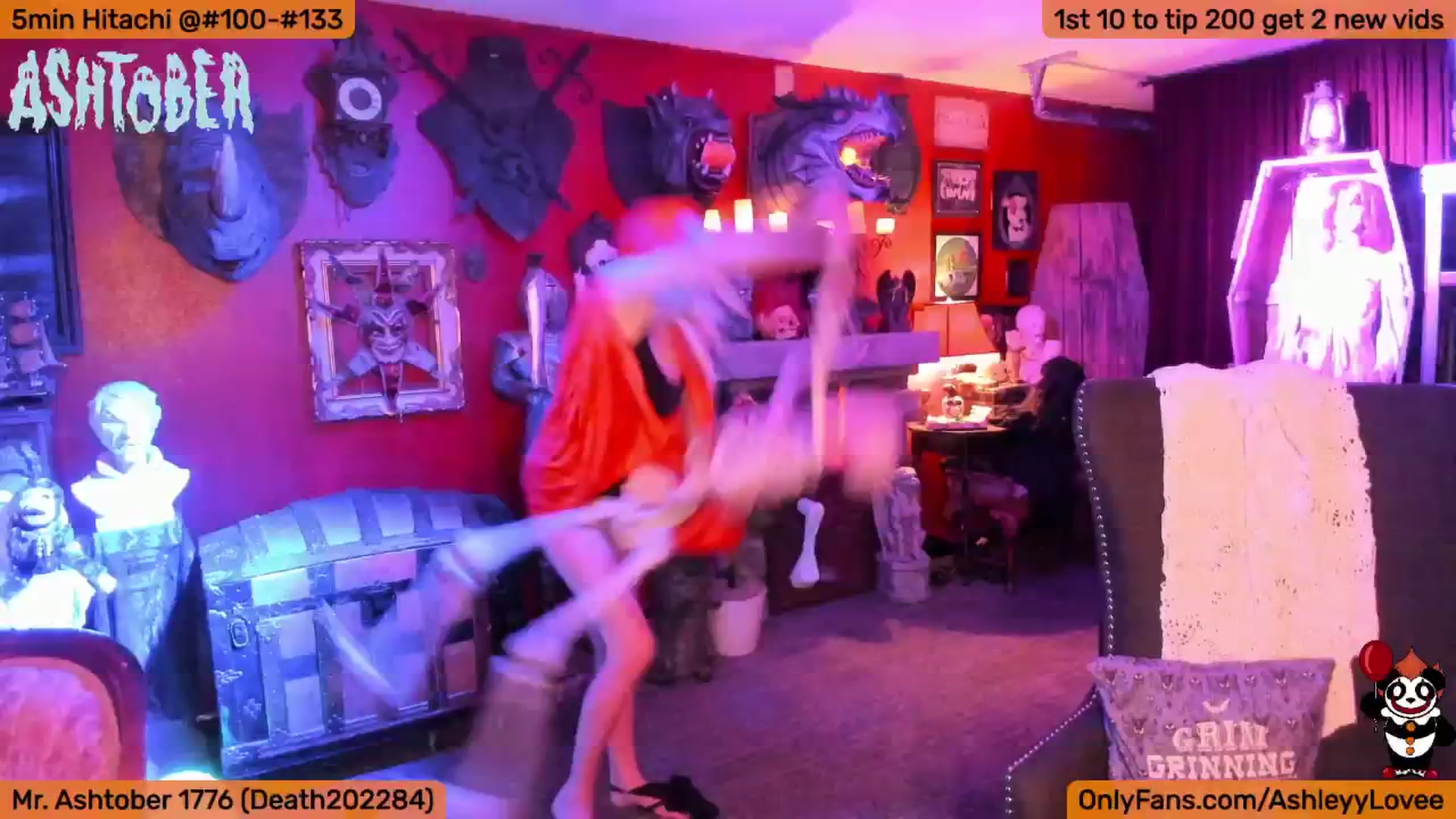 Gallery image thumbnail from AshleyLove's myfreecams stream on, 10/19/2024, 06:28 image 10 of 20