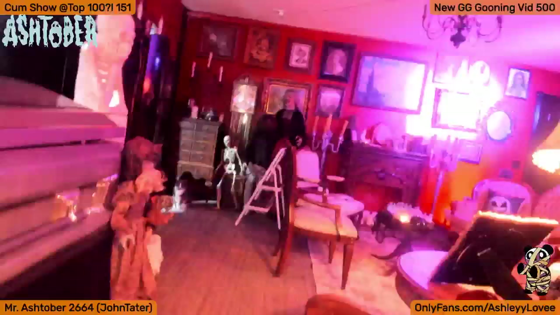 Gallery image thumbnail from AshleyLove's myfreecams stream on, 10/27/2024, 24:13 image 10 of 20