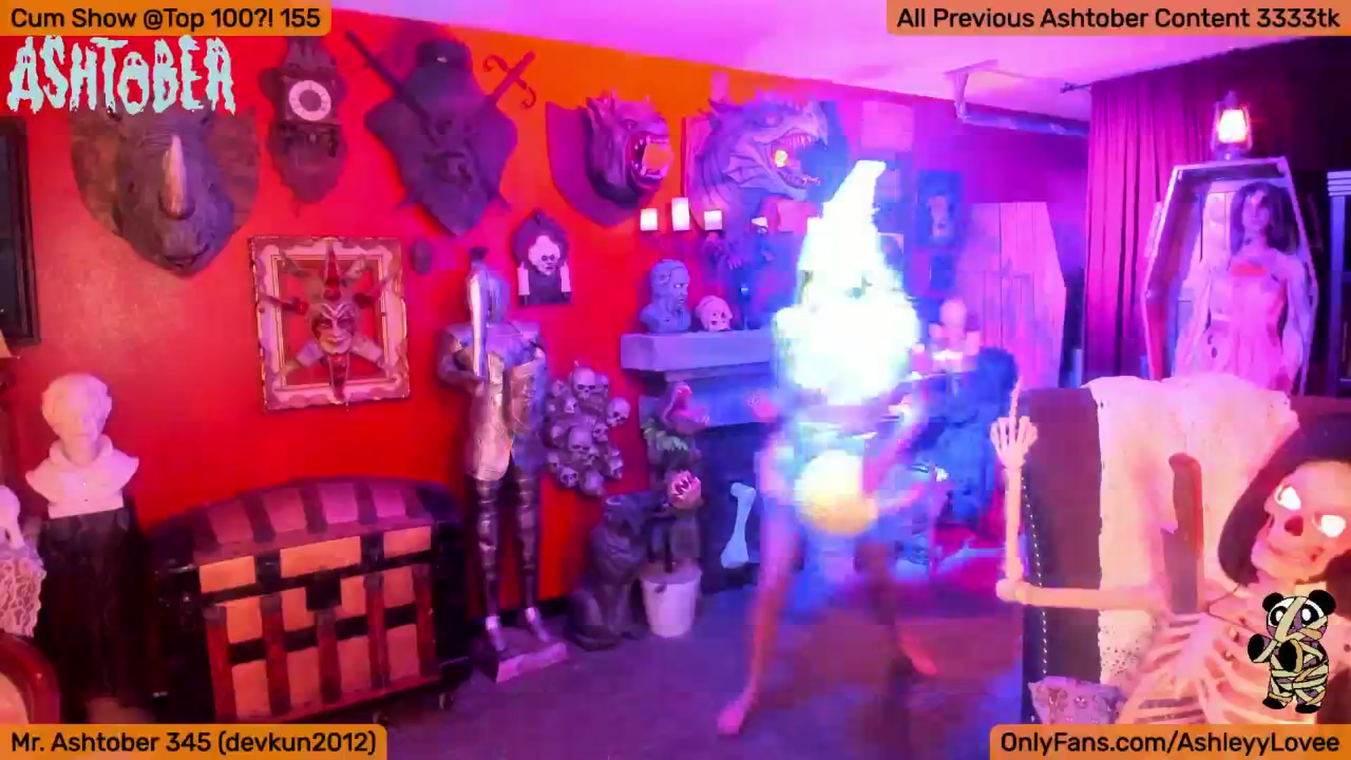 Gallery image thumbnail from AshleyLove's myfreecams stream on, 10/27/2024, 07:10 image 9 of 20
