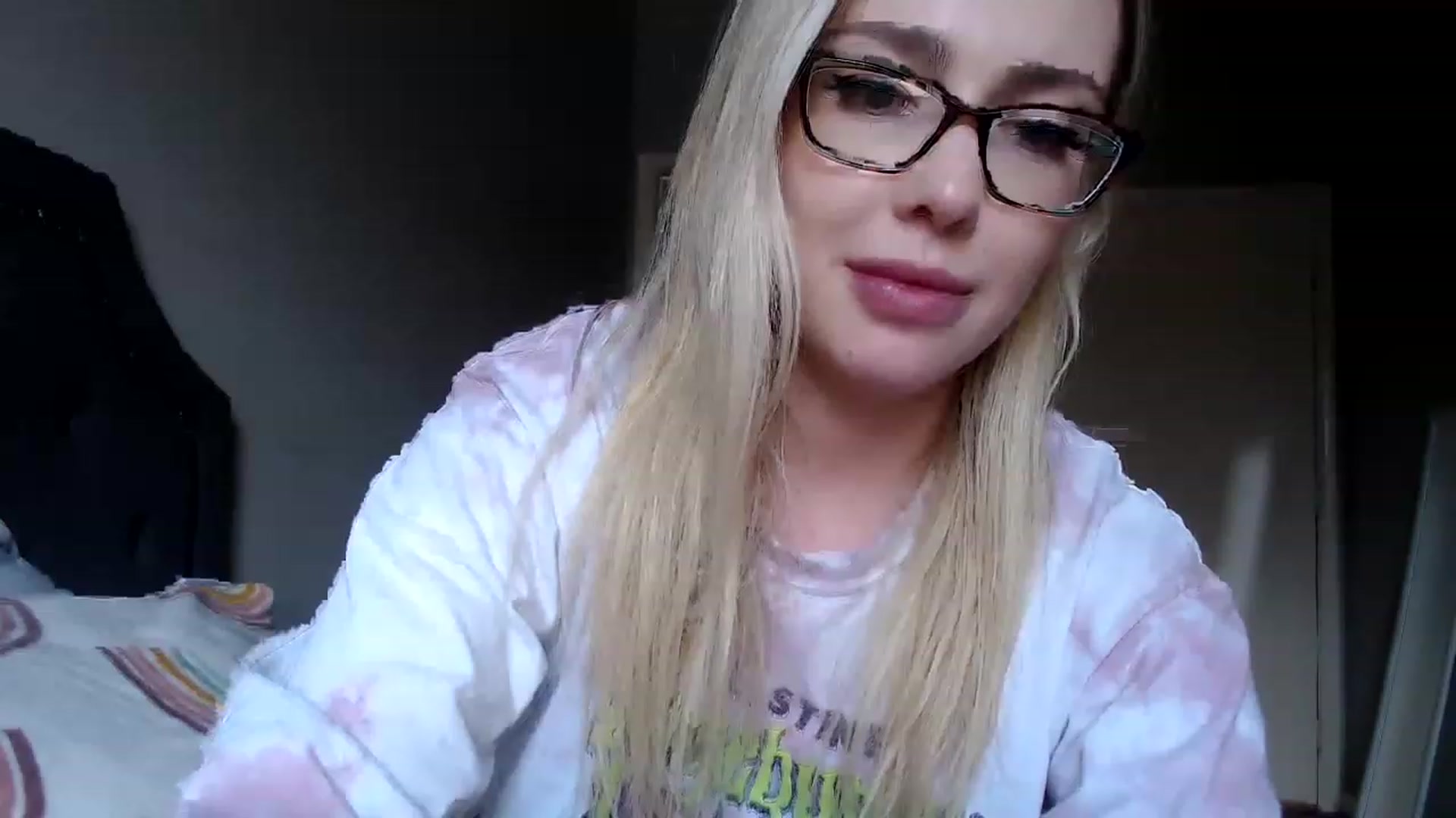 Gallery image thumbnail from AshleyMarina's myfreecams stream on, 02/28/2023, 24:10 image 15 of 20